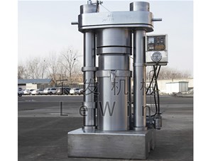 全自動(dòng)花生油榨油機(jī)設(shè)備如何清洗？